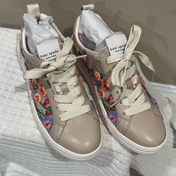 Kate Spade New York - K as in Kate Sneaker, size 8 NWT - Picture 7 of 10
